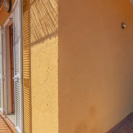 Casa Zullo B5 דירה
